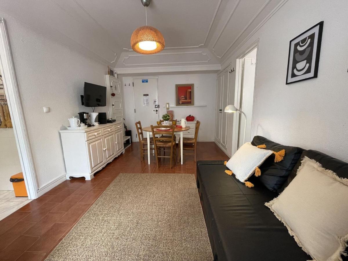 Ribeira Beach Apartment In Кашкайш Екстериор снимка