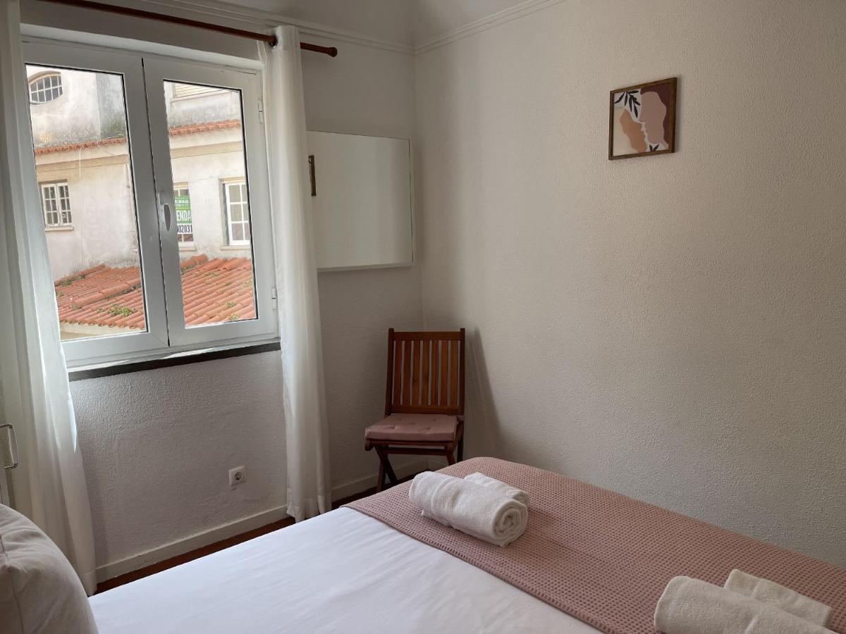 Ribeira Beach Apartment In Кашкайш Екстериор снимка